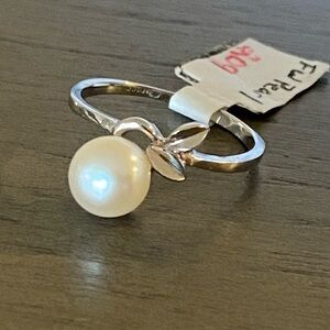 Elegant 925 Silver Freshwater Pearl Leaf Ring Sz 7
